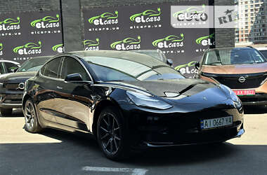 Седан Tesla Model 3 2019 в Киеве