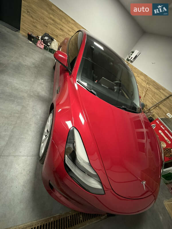 Седан Tesla Model 3 2021 в Харкові