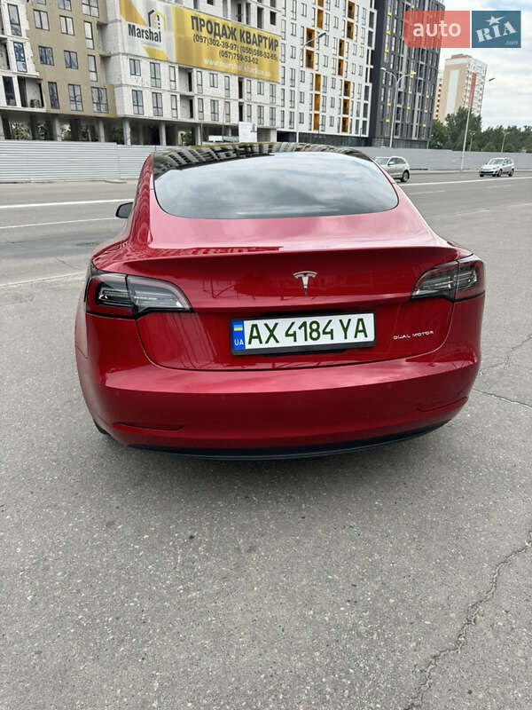 Седан Tesla Model 3 2021 в Харкові