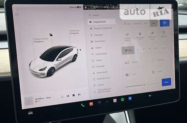 Седан Tesla Model 3 2018 в Киеве