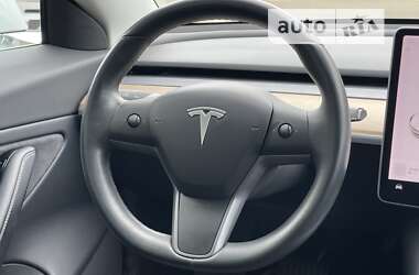 Седан Tesla Model 3 2018 в Киеве