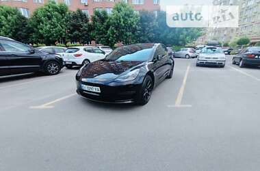 Седан Tesla Model 3 2020 в Києві