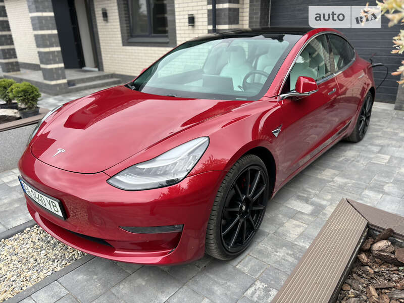 Седан Tesla Model 3 2020 в Полтаве