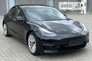 Седан Tesla Model 3 2022 в Костополе