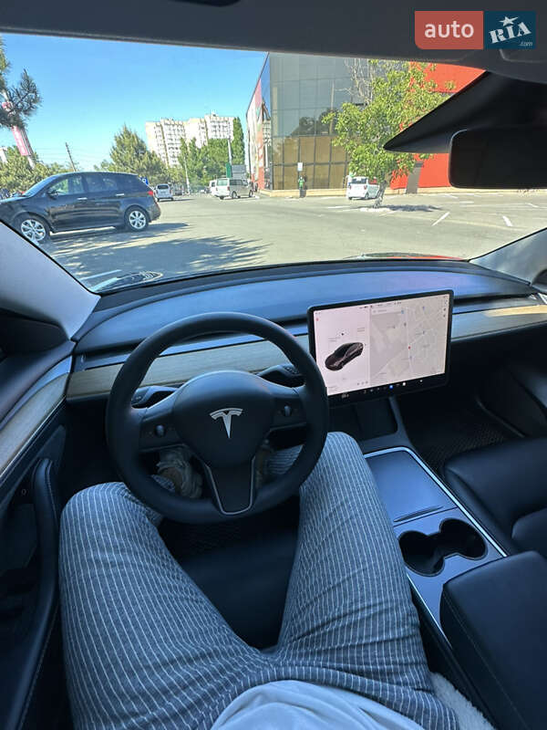Седан Tesla Model 3 2021 в Одессе