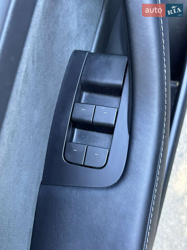 Седан Tesla Model 3 2021 в Одессе