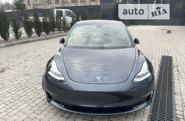 Седан Tesla Model 3 2018 в Дніпрі