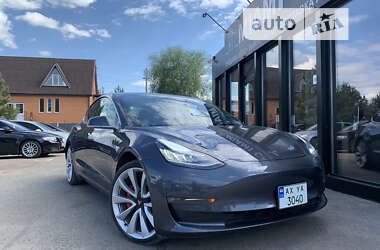 Седан Tesla Model 3 2020 в Харькове