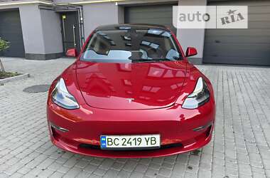 Седан Tesla Model 3 2022 в Львові