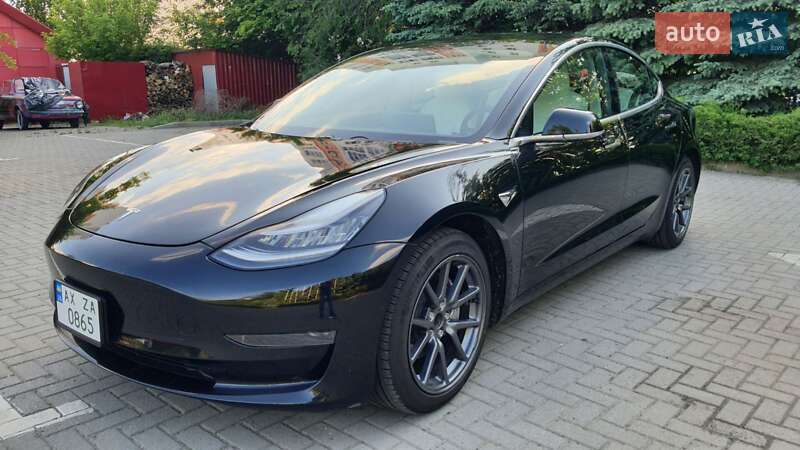 Седан Tesla Model 3 2020 в Харькове