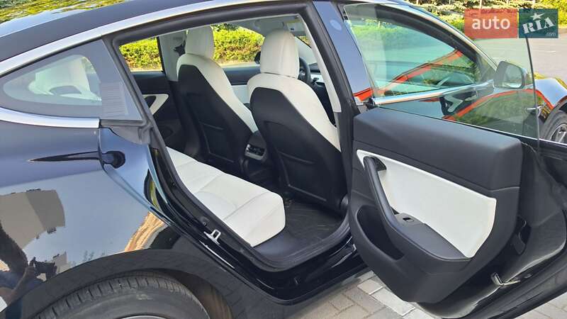 Седан Tesla Model 3 2020 в Харькове