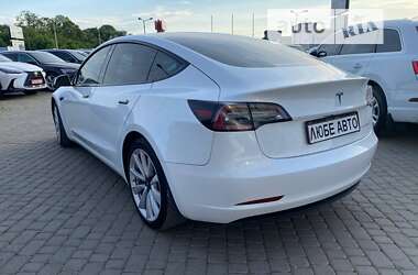 Седан Tesla Model 3 2020 в Львові