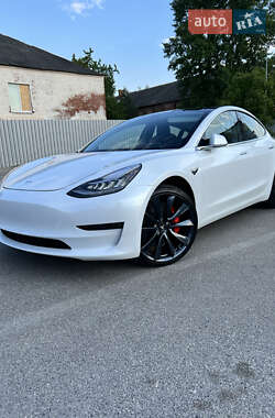 Седан Tesla Model 3 2019 в 