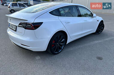 Седан Tesla Model 3 2019 в Харькове
