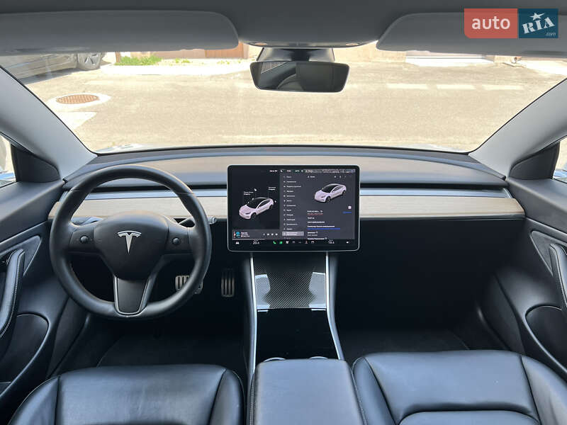 Седан Tesla Model 3 2019 в Харкові