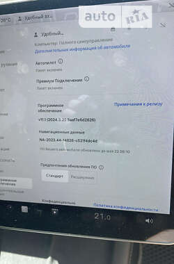 Седан Tesla Model 3 2021 в Харкові