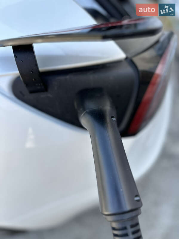 Седан Tesla Model 3 2020 в Києві