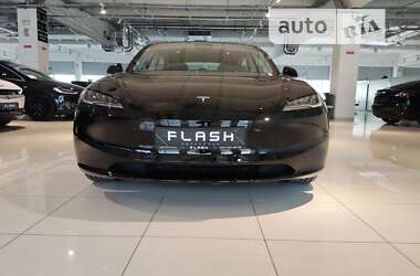 Седан Tesla Model 3 2024 в Киеве