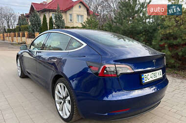 Седан Tesla Model 3 2019 в Львові