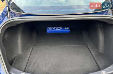 Седан Tesla Model 3 2019 в Львові
