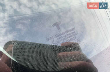 Седан Tesla Model 3 2019 в Львові