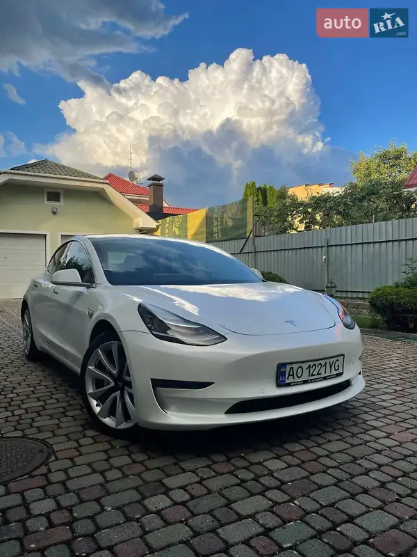 Tesla Model 3