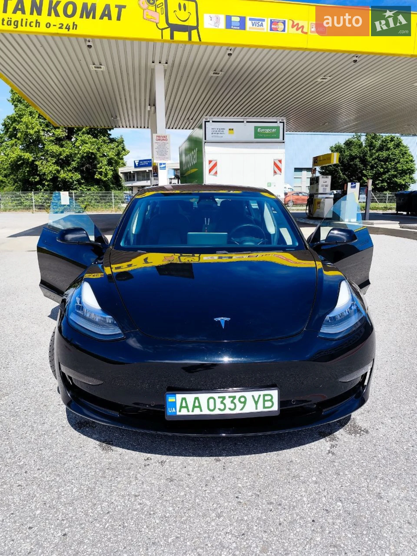 2018 Tesla Model 3 - фото 1