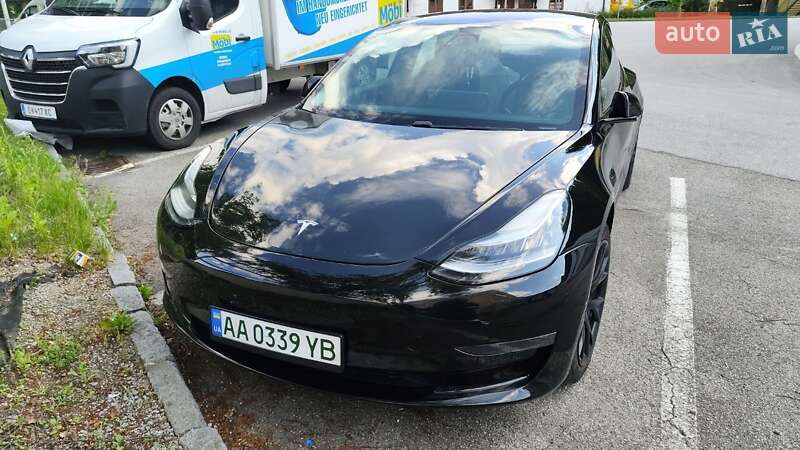 Седан Tesla Model 3 2018 в Дніпрі