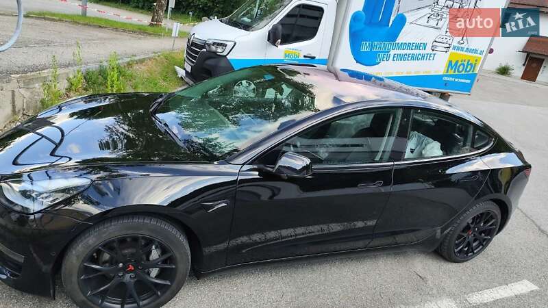 Седан Tesla Model 3 2018 в Днепре