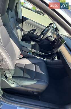 Седан Tesla Model 3 2020 в Полтаве