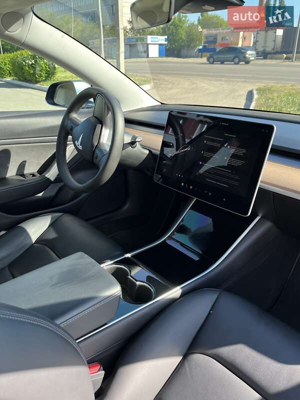 Седан Tesla Model 3 2020 в Полтаві фото 8 Седан Tesla Model 3 2020 в Полтаві