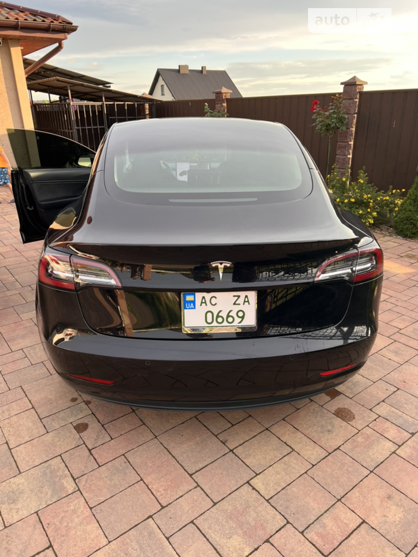 2018 Tesla Model 3 - мініатюра 2