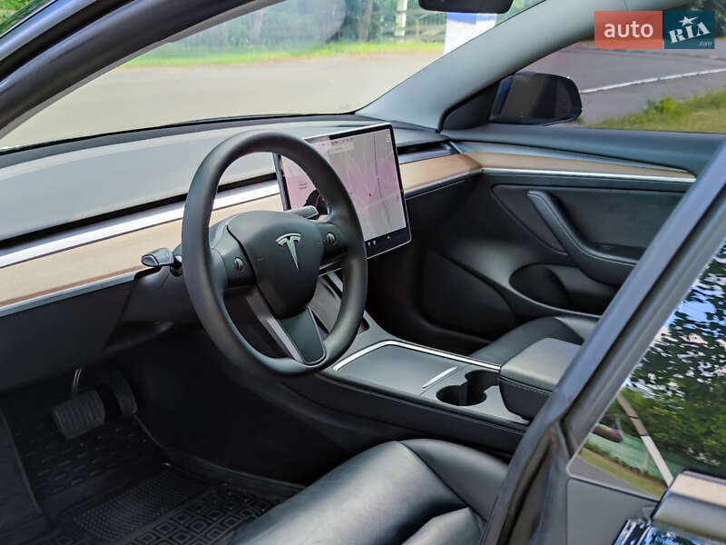 Седан Tesla Model 3 2021 в Киеве фото 20 Седан Tesla Model 3 2021 в Киеве