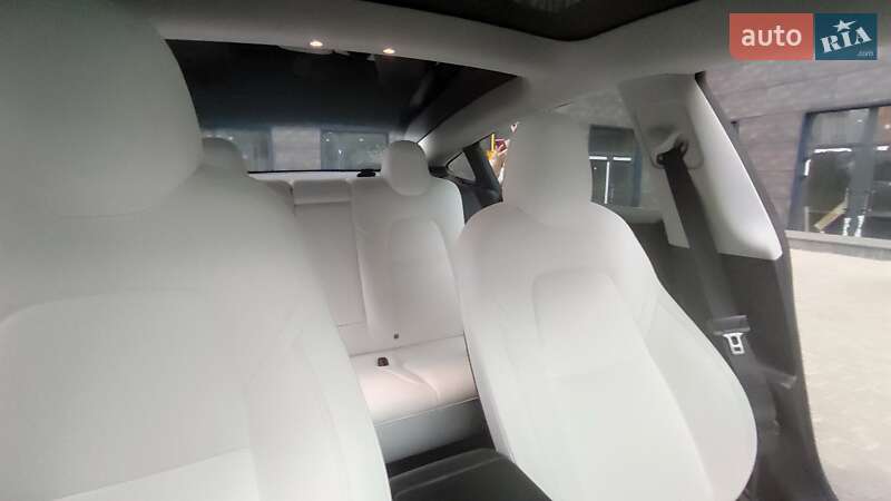 Седан Tesla Model 3 2019 в Харькове