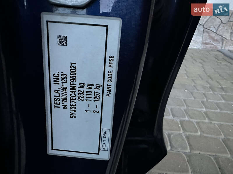 Седан Tesla Model 3 2021 в Виннице