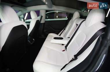 Седан Tesla Model 3 2021 в Полтаві