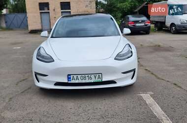 Седан Tesla Model 3 2019 в 