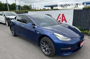 Седан Tesla Model 3 2019 в Луцке