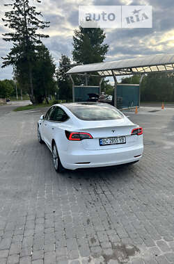 Седан Tesla Model 3 2020 в Львове