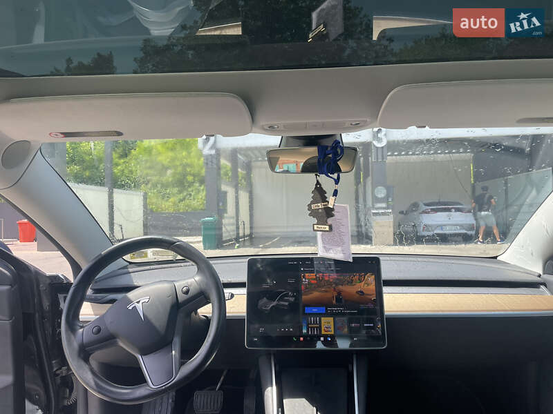 Седан Tesla Model 3 2019 в Харькове
