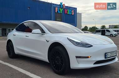 Седан Tesla Model 3 2020 в Кременчуге