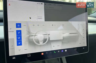 Седан Tesla Model 3 2021 в Луцке
