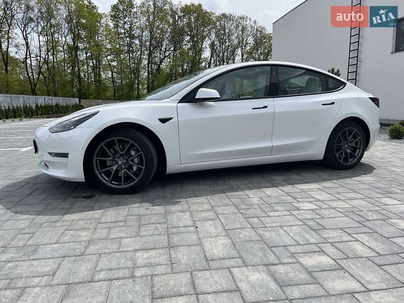 Седан Tesla Model 3 2021 в Луцьку фото 39 Седан Tesla Model 3 2021 в Луцьку