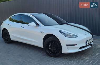 Седан Tesla Model 3 2020 в Кременчуге