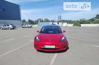 Седан Tesla Model 3 2020 в Києві