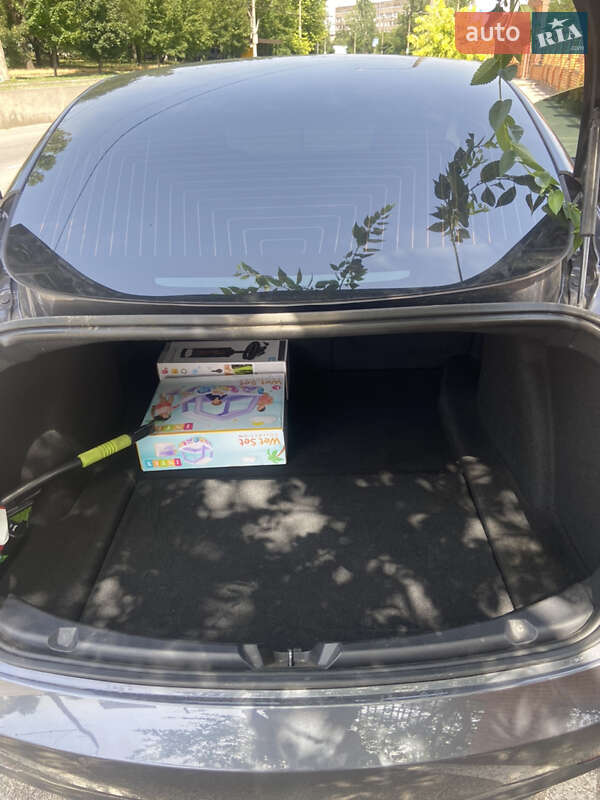 Седан Tesla Model 3 2018 в Запоріжжі фото 9 Седан Tesla Model 3 2018 в Запоріжжі