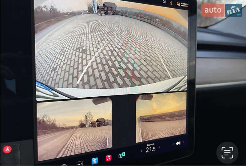 Седан Tesla Model 3 2020 в Млинове