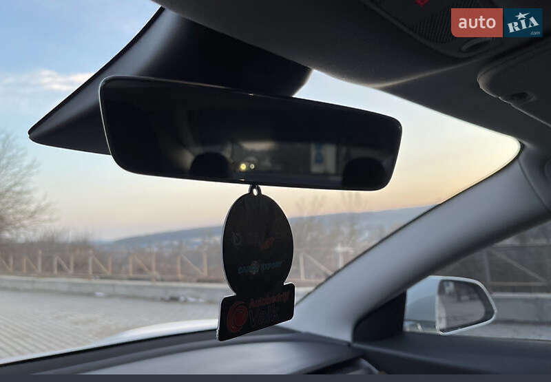 Седан Tesla Model 3 2020 в Млинове фото 30 Седан Tesla Model 3 2020 в Млинове