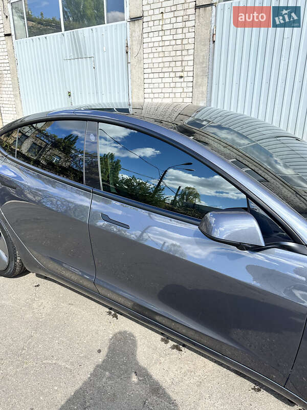 Седан Tesla Model 3 2022 в Києві