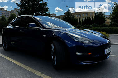 Седан Tesla Model 3 2018 в Киеве